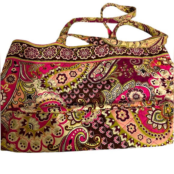 Vera Bradley Handbags - Vera Bradley large purple paisley tote bag in great pre-owned condition